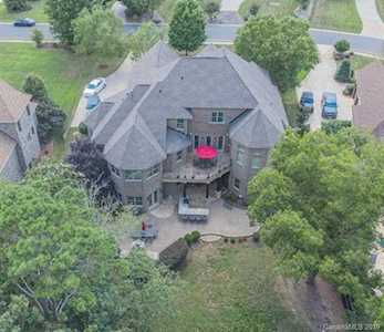 2213 Whiskery Dr Waxhaw, NC 28173
