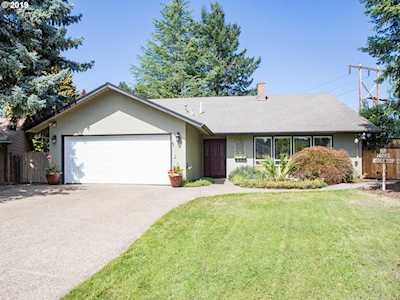 14665 NW Ridgetop Ct Beaverton, OR 97006