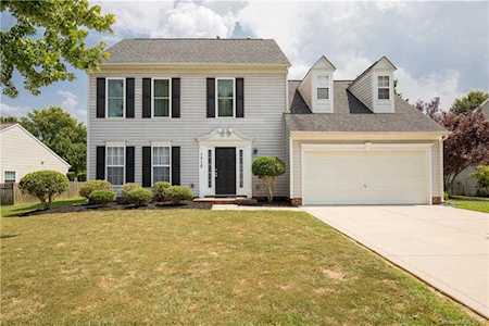1512 Bayberry Place Lake Wylie, SC 29710