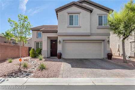 6221 Whitelion Walk St Las Vegas, NV 89148