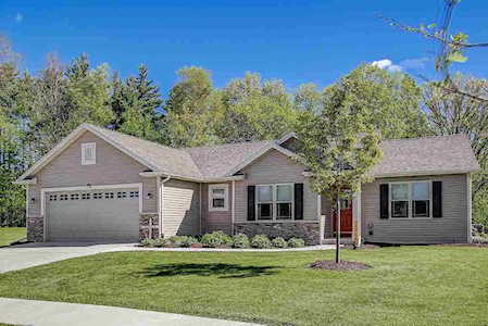 216 Woodland Preserve Johnson Creek, WI 53094