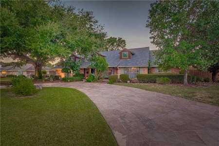 11085 Strayhorn Drive Dallas, TX 75228