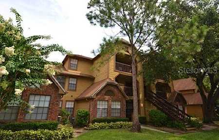 300 Lakepointe Dr #301 Altamonte Springs, FL 32701