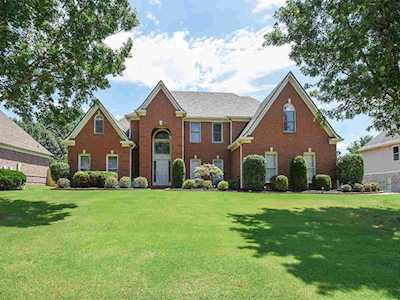 3016 Steeplegate Cv Germantown, TN 38138