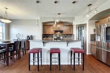 43 Copperfield Crescent SE Calgary, AB T2Z 4L5