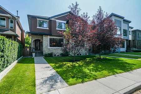 3310 41 Street SW Calgary, AB T3E 2L2