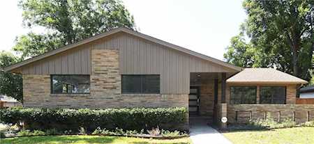 10622 Royalwood Drive Dallas, TX 75238