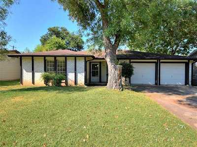 2705 Ashdale Dr Austin, TX 78757