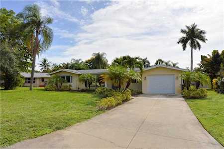 6231 Saint Andrews Cir N Fort Myers, FL 33919
