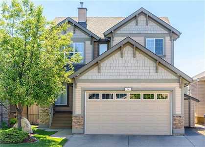 74 Royal Oak Heights NW Calgary, AB T3G 5L8