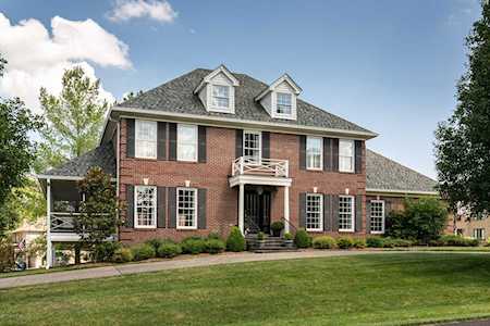1225 Augusta Dr Shelbyville, KY 40065