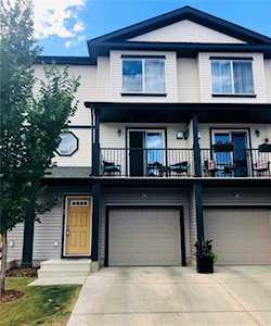 309 Copperpond Landing SE Calgary, AB T2Z 1G6
