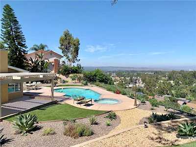 26415 Fresno Drive Mission Viejo, CA 92691