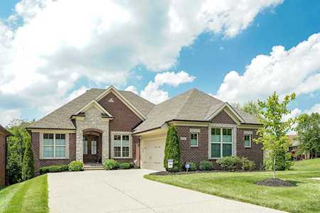 18800 Crestfield Cir Louisville, KY 40245