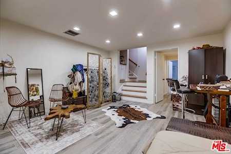 321 N Palm 3 Drive #3 Beverly Hills, CA 90210