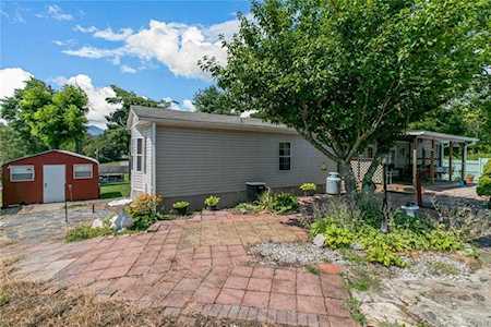 380 Youngs Cove Rd Candler, NC 28715