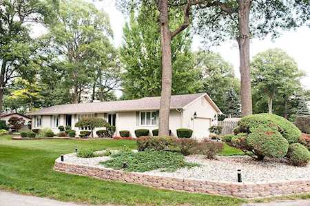 7846 W Circle Drive S Ligonier, IN 46767