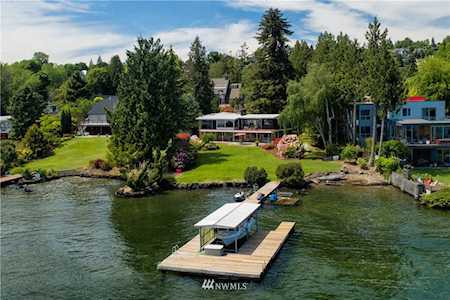 5770 S Oaklawn Place Seattle, WA 98118