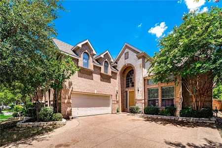 2504 Brown Bear Way Euless, TX 76039