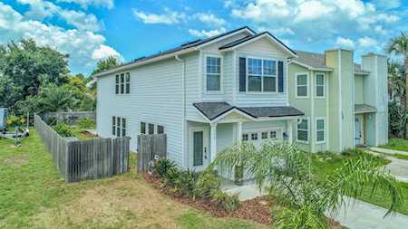 779 10th Ave Jacksonville Beach, FL 32250