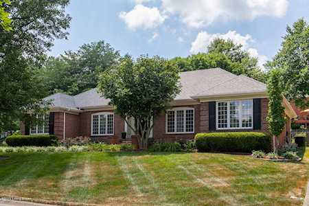 332 Blankenbaker Ln Louisville, KY 40207