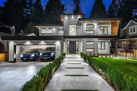 3059 Paisley Road North Vancouver, BC V7R 1C7