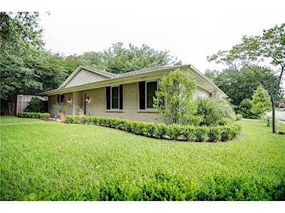 6361 Lange Circle Dallas, TX 75214