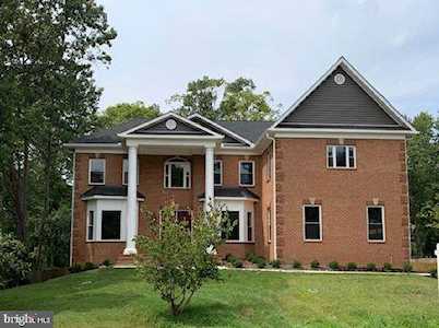 4112 Doveville Ln Fairfax, VA 22032