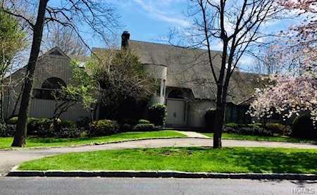 7 Purchase Hills Dr Harrison, NY 10577