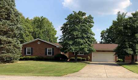 1954 Meadowcreek Dr Louisville, KY 40218