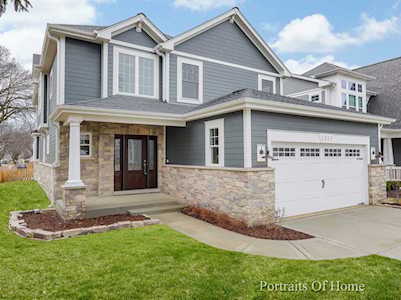1017 N Beverly Ln Arlington Heights, IL 60004