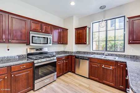 2323 W Dusty Wren Drive Phoenix, AZ 85085