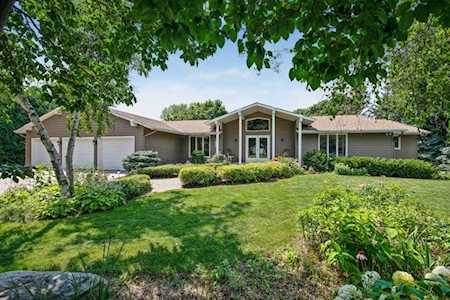 1403 Medora Road Mendota Heights, MN 55118