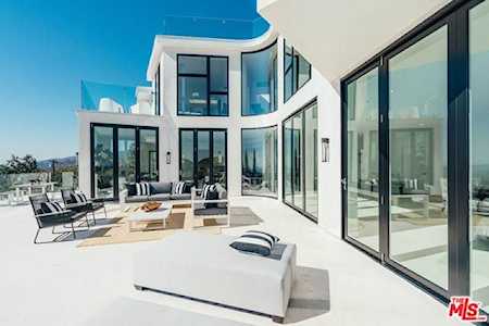 1325 Chautauqua Boulevard Pacific Palisades, CA 90272