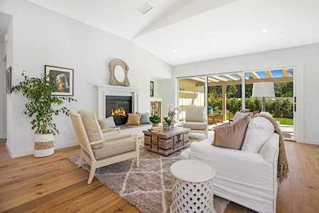 4565 Auhay Dr Santa Barbara, CA 93110