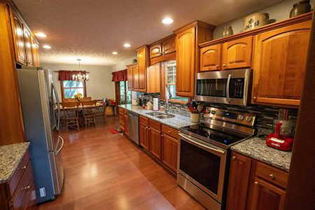2111 Presley Drive Grove City, OH 43123
