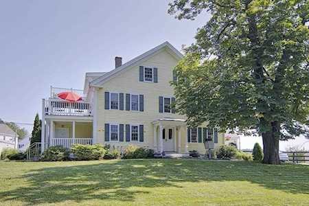 120 Goldsmith #Unit 5 Littleton, MA 01460