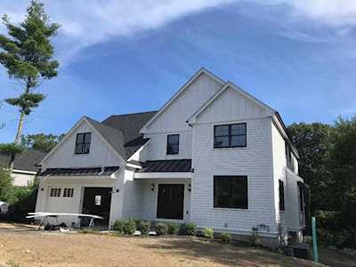 12 Arlington Lane Walpole, MA 02081