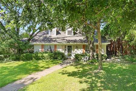 9235 Shoreview Road Dallas, TX 75238