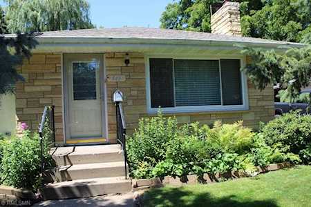 445 18th Avenue N South Saint Paul, MN 55075