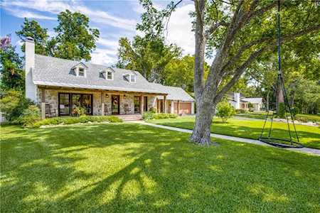 8438 San Benito Way Dallas, TX 75218