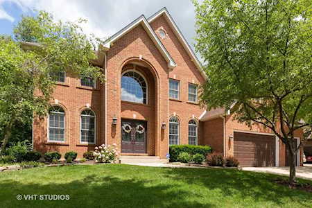 995 Forest Trl Sugar Grove, IL 60554