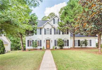 7128 Duchamp Dr Charlotte, NC 28215