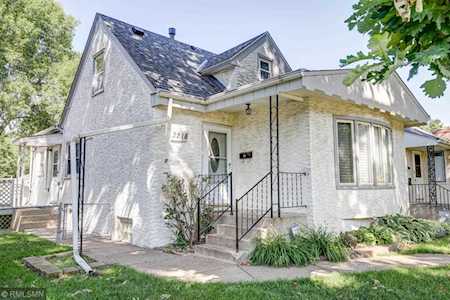 3218 Lincoln Street NE Minneapolis, MN 55418