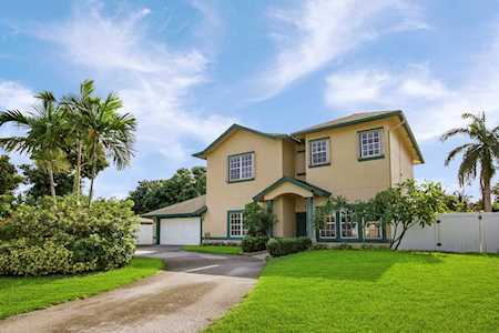 1332 Florida Mango Road Lake Clarke Shores, FL 33406