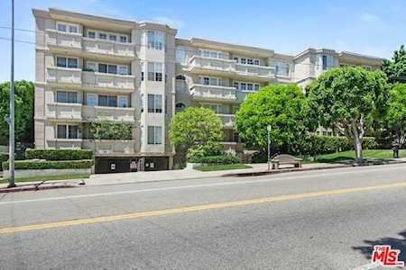 575 S Barrington Avenue #208 Los Angeles, CA 90049