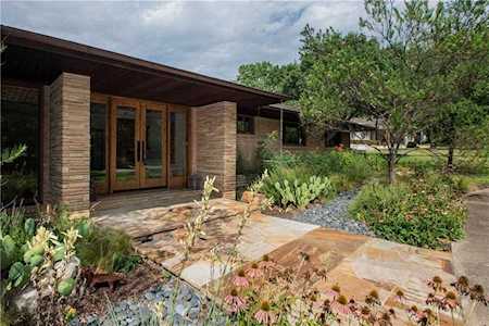 7229 Elmridge Drive Dallas, TX 75240