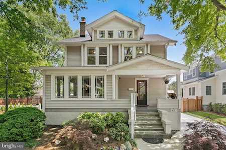 801 Jackson St Arlington, VA 22201