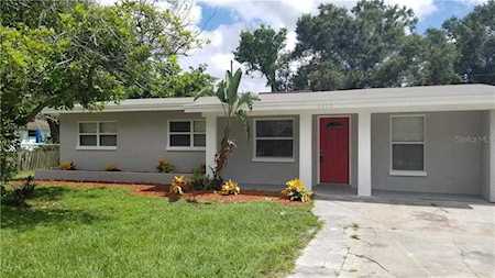 8410 Flamevine Avenue Seminole, FL 33777