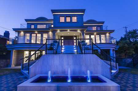 1515 Kings Avenue West Vancouver, BC V7V 2B3